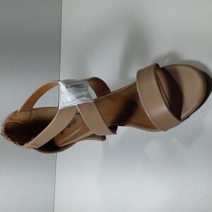 Sandal